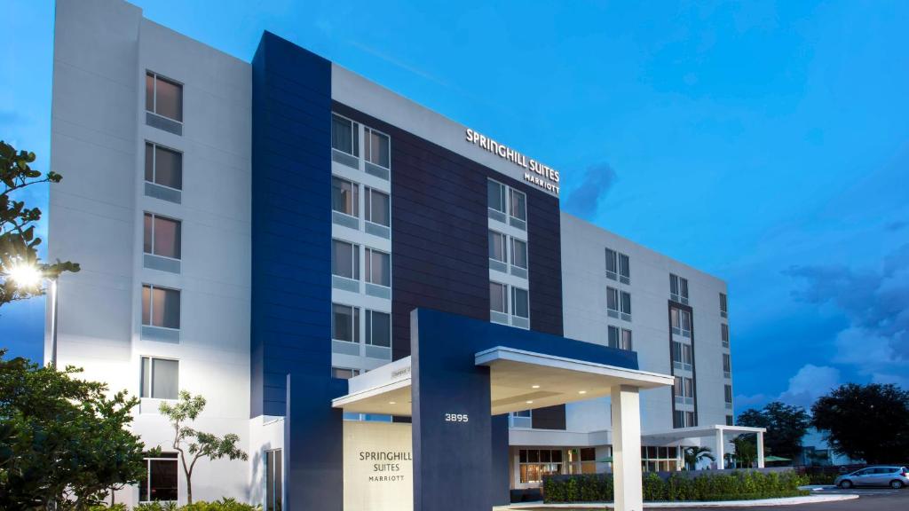 SpringHill Suites by Marriott Miami Doral - main image
